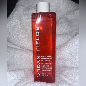 Rodan + Fields Moisture+Cleansing Oil Shampoo + Pump dispenser